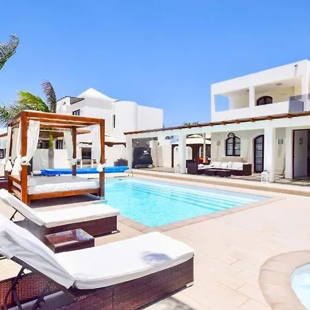 Βίλα Playa Blanca Sleeps 4 With Pool Air Con And Wifi Πλάγια Μπλάνκα